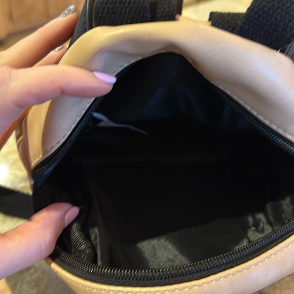 Castiel Backpack - Picture 6 of 7